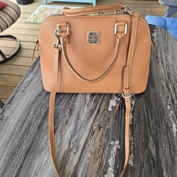 Dooney & Bourke Tan Leather Satchel/Crossbody Bag 13x10x5 Great Condition! - Picture 2 of 16